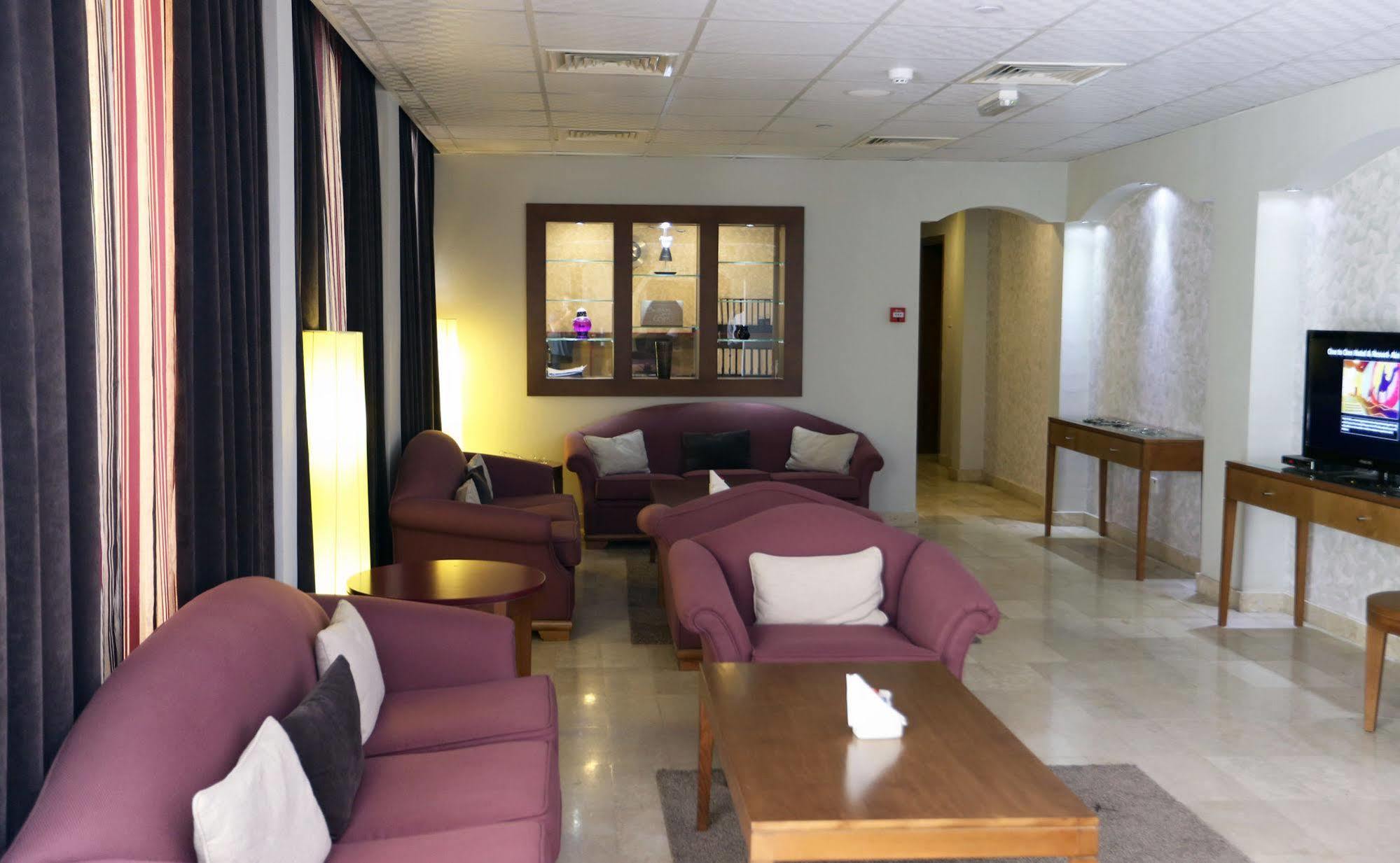 One To One Hotel & Resort Ain Al Faida Al Ajn Exteriér fotografie